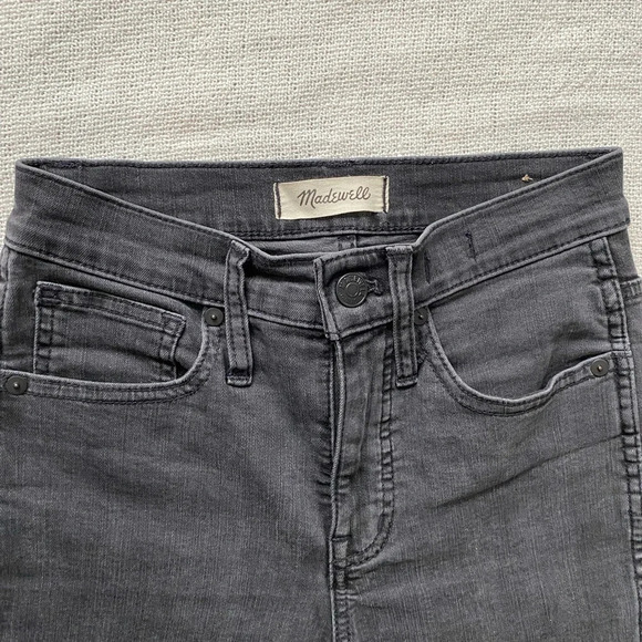 Madewell Petite Stovepipe Jeans in Banberry Wash (faded black) - Picture 12 of 16